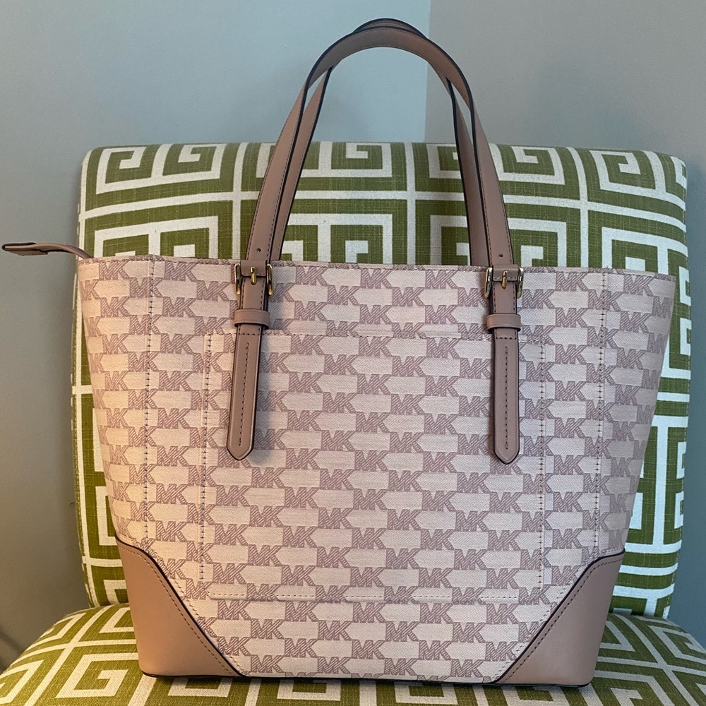 NWT! Michael Kors Aria Blush Large Signature Tote Bag - Picture 3 of 14